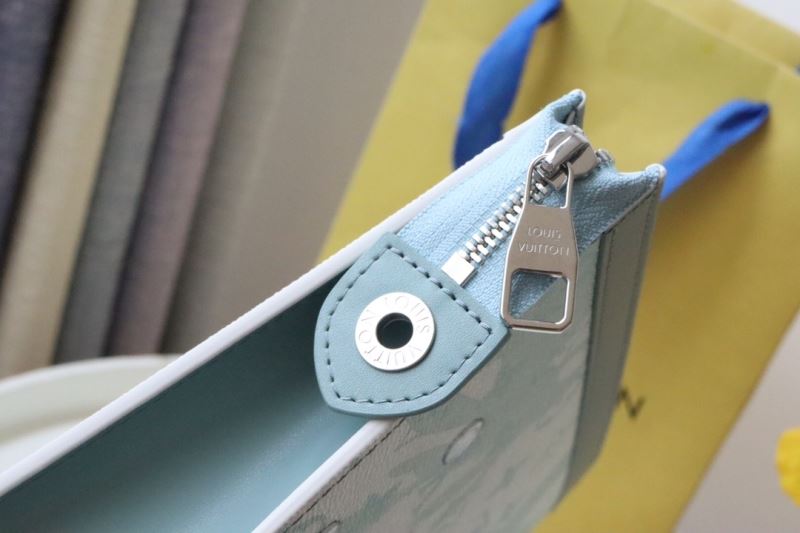 Louis Vuitton Clutch Bags